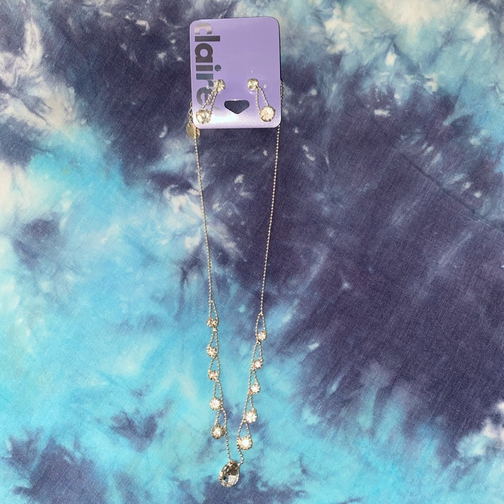Claire’s marching faux diamond necklace&earrings